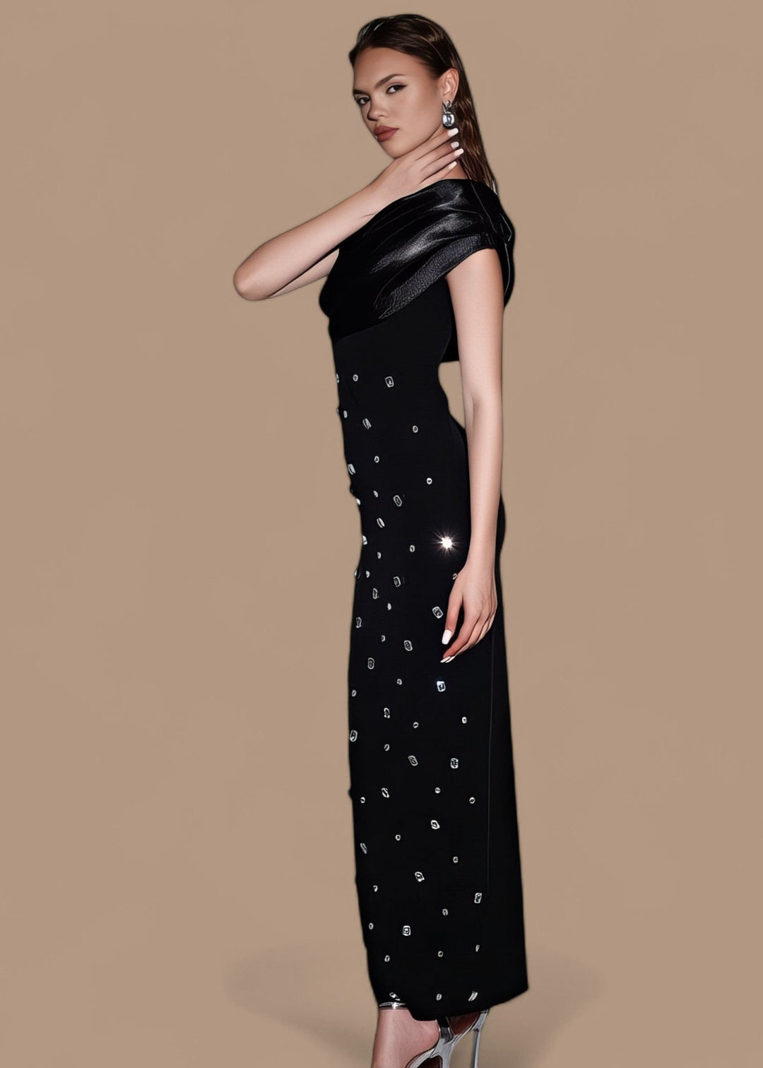 Anna-Maria || Maxi Jurk Met One-Shoulder Design