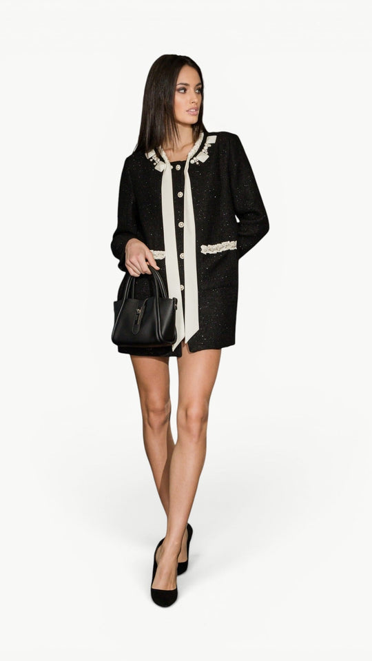 Contrast-Detail Coat in Black